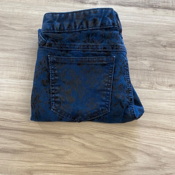 Free People Black Floral Background Jeans - 25 - Picture 13 of 13